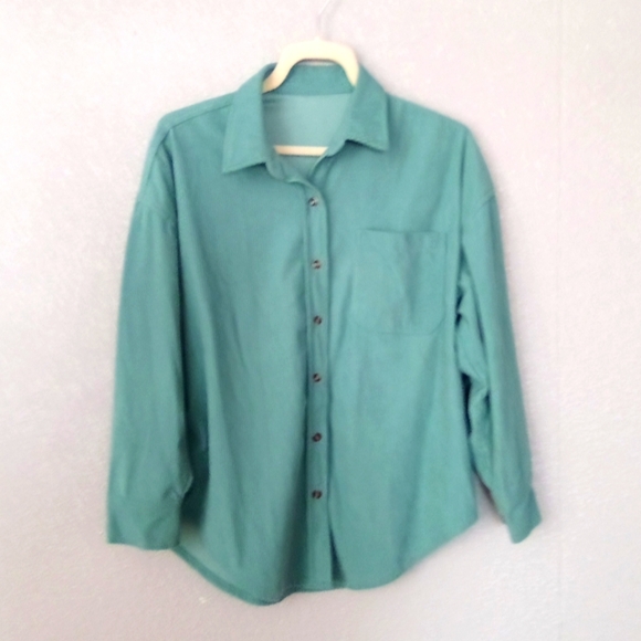 Women Shirt Size Medium ( Box BT ) - Picture 1 of 2